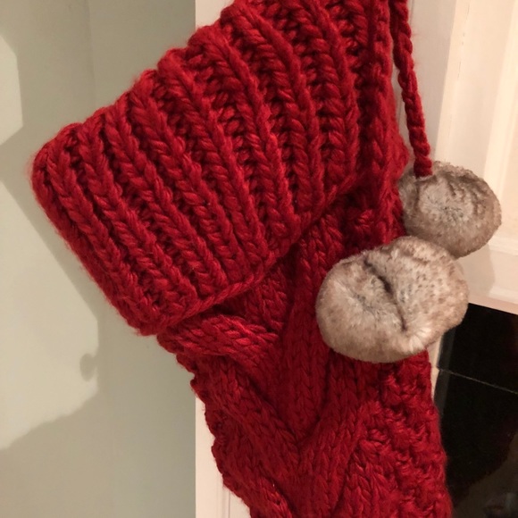NEW UGG Cable Knit Christmas Redwood Stocking Pom - Picture 2 of 5